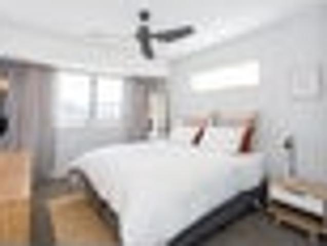 Townhouse for rent in Heathcote, Canterbury