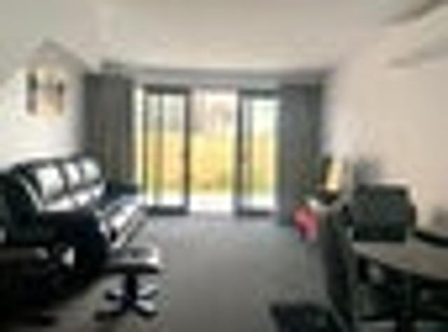 Townhouse for rent in Saint Albans, Canterbury