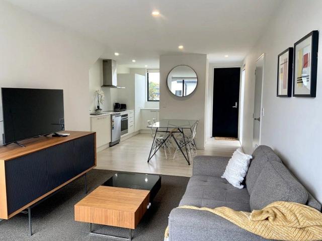 House for rent in Edgeware, Canterbury