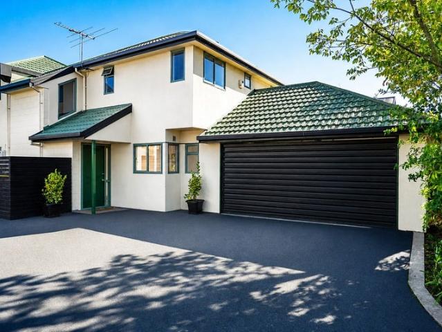 House for rent in Heathcote, Canterbury