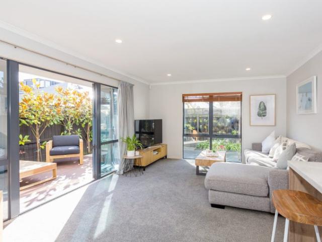 House for rent in Heathcote, Canterbury