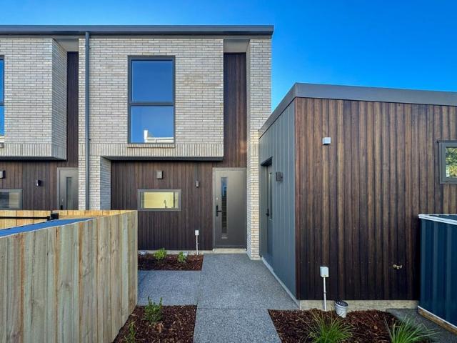 House for rent in Edgeware, Canterbury