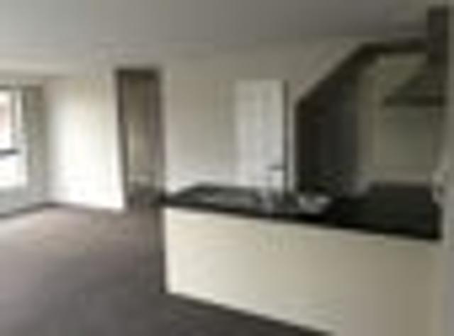 Townhouse for rent in Heathcote, Canterbury