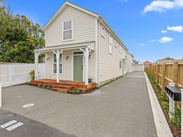 House for rent in Edgeware, Canterbury
