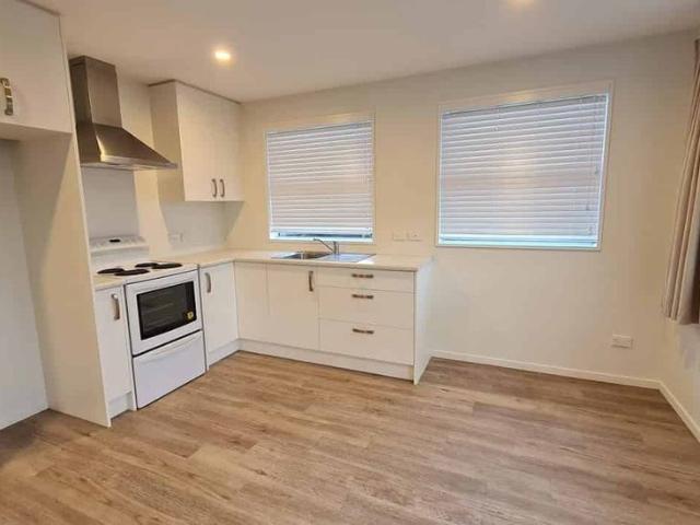 House for rent in Edgeware, Canterbury
