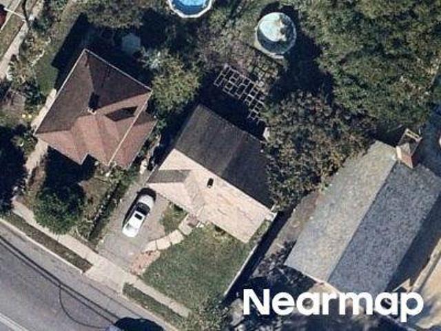 House for sale in Ridgefield, New Jersey