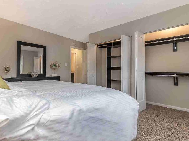 Apartment for rent in Woodridge Apartment for rent in Woodridge