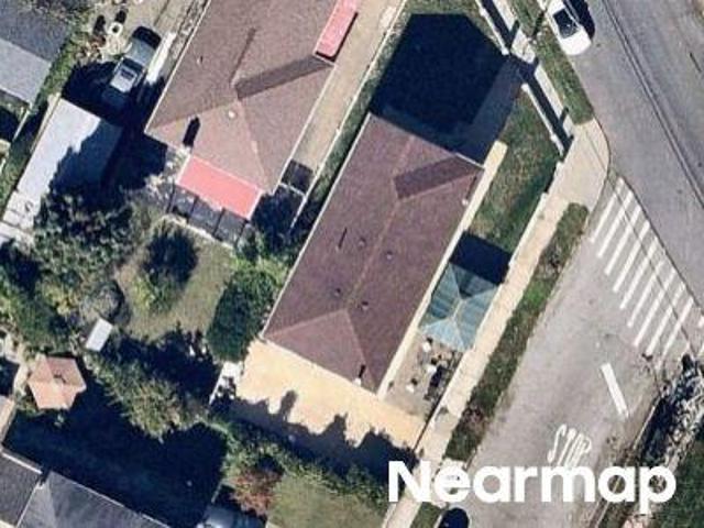 House for sale in Queens, Arverne