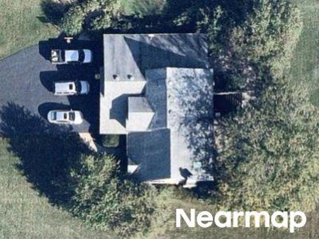 House for sale in Mchenry, Illinois