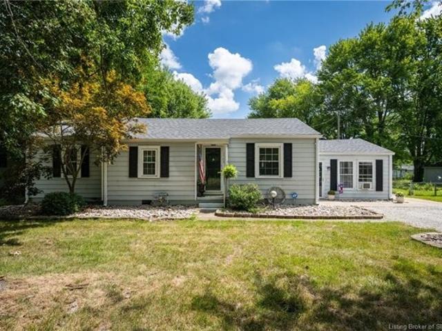 House for sale in Charlestown