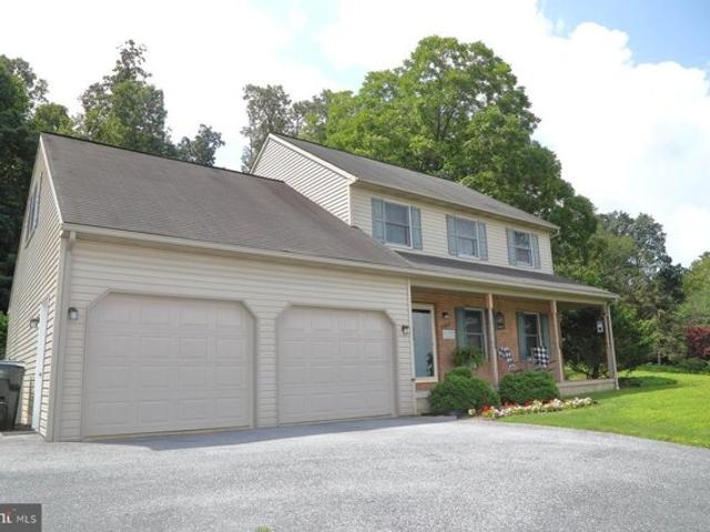 House for sale in East Earl