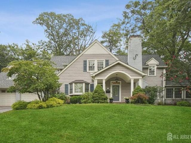 House for sale in Edison, New Jersey