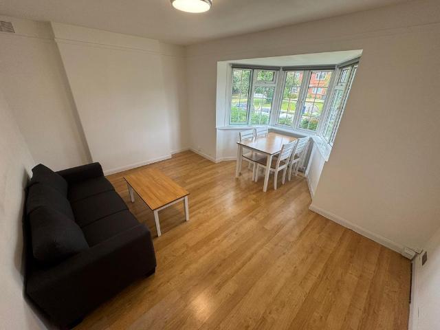 House for rent in West Hendon, The Hyde