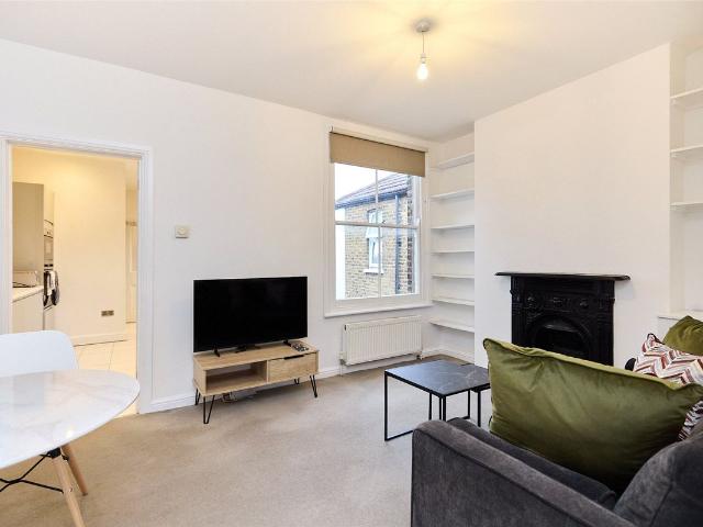 Apartment for rent in Streatham, Greater London