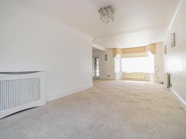 House for rent in Broadfields, Greater London
