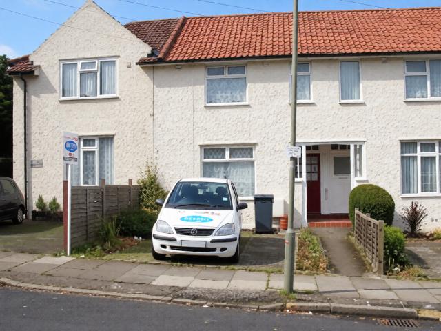 House for rent in Burnt Oak, Greater London
