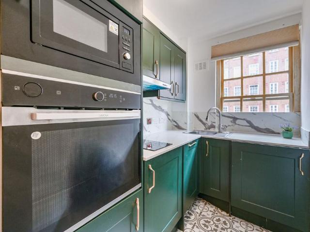 Apartment for rent in Paddington, Greater London