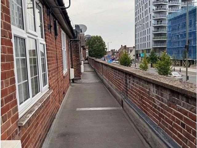Room for rent in Colindale, Greater London