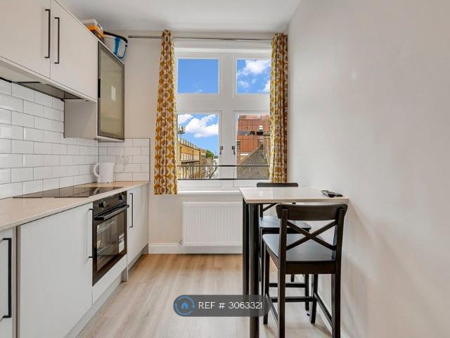 Studio for rent in City of Westminster, Greater London