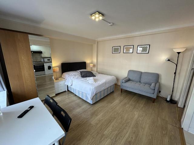 Apartment for rent in Paddington, Greater London