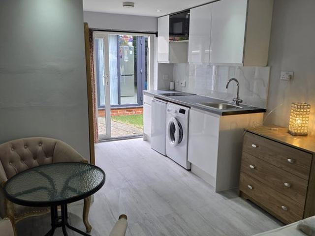 Studio for rent in Greater London