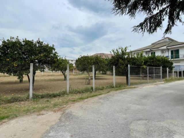 Terreno in vendita a Maddaloni, Campania
