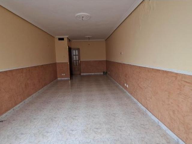 Oficina en venta en Montijo, Extremadura