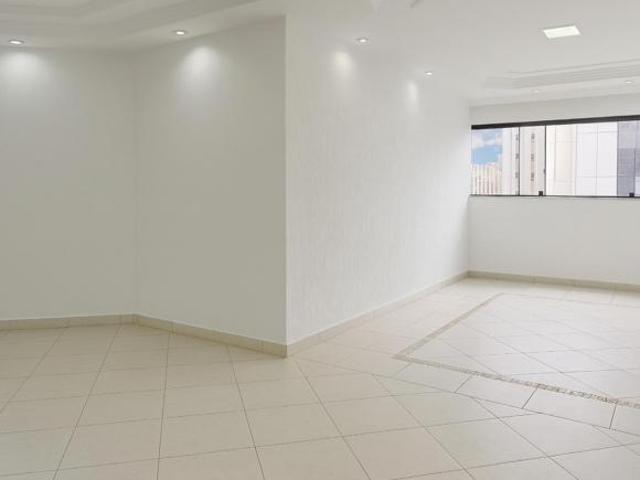 Apartamento venda em Região Geográfica Imediata do Distrito Federal, Região Integrada de Desenvolvimento do Distrito Federal e Entorno