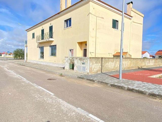 Prédio venda em Salvaterra De Magos, Santarém