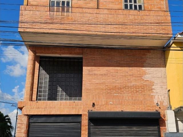 Edificio en venta en Girardot, Aragua