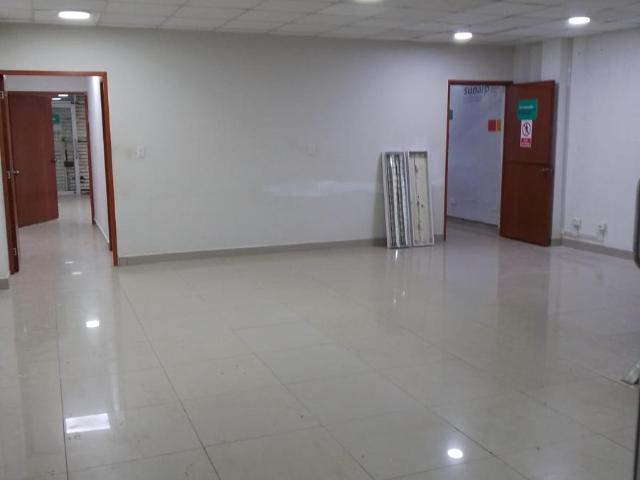 Local Comercial alquiler en Uca