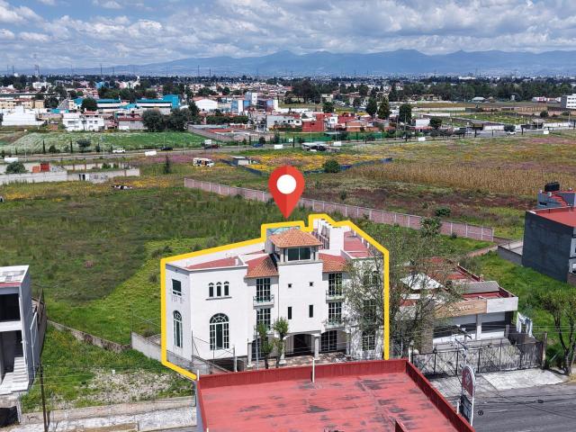 Local Comercial en venta en Metepec, Estado de México