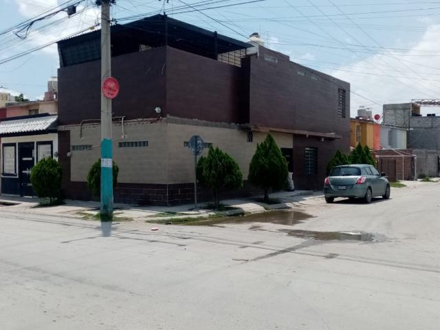 Local Comercial en renta en Fraccionamiento Moretto, La Perla