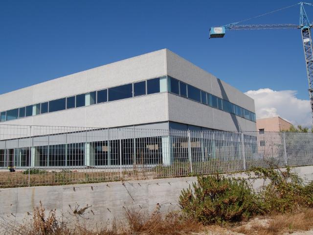 Locale Commerciale in affitto a Cisterna Di Latina, Lazio