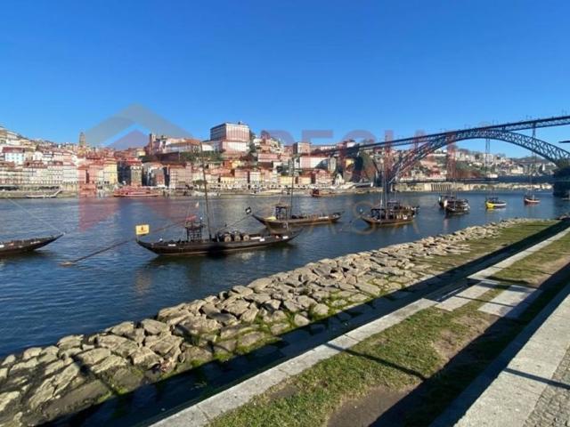 Vivenda venda em Devesas, Vila Nova De Gaia
