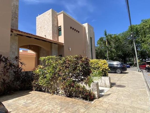 Locales Comerciales en venta en Playa del Carmen