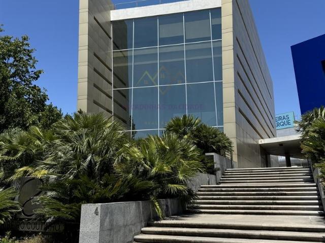 Loja venda em Paço De Arcos, Casalinho Morais