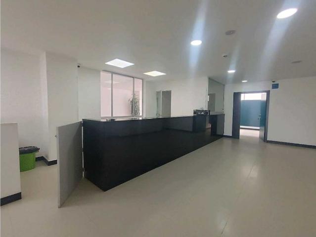 Edificio de lujo en alquiler Manizales, Departamento de Caldas