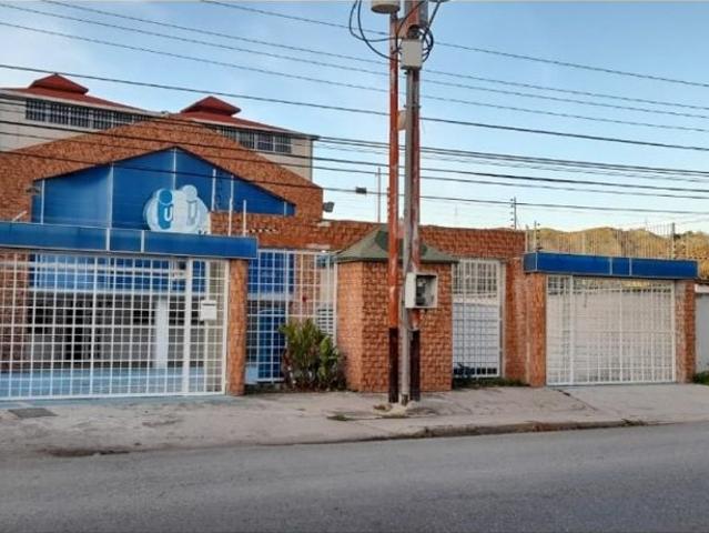 Edificio en alquiler en Girardot, Aragua
