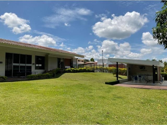 Edificio en venta en Armenia, Quindío