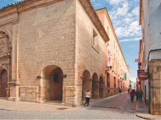 Oficina en venta en Baeza, Andalucía