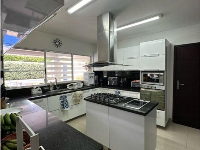 Edificio de lujo en venta Cali, Departamento del Valle del Cauca