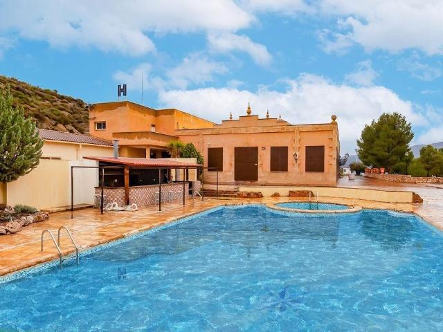 Oficina en venta en El Valle de Cofrentes-Ayora, Valencia