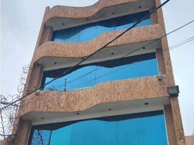 Edificio en venta en Vargas