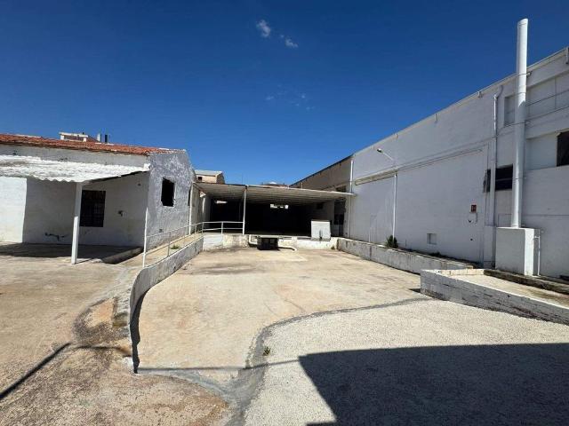 Oficina en venta en La Cruz, el Vinalopó Mitjà / El Vinalopó Medio
