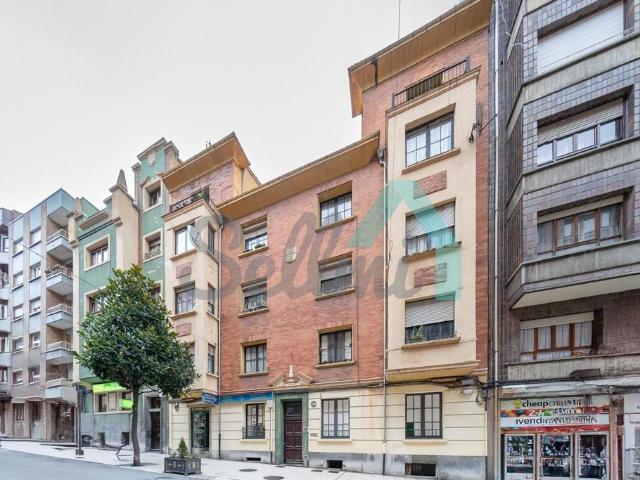 Oficina en venta en Oviedo, Asturias