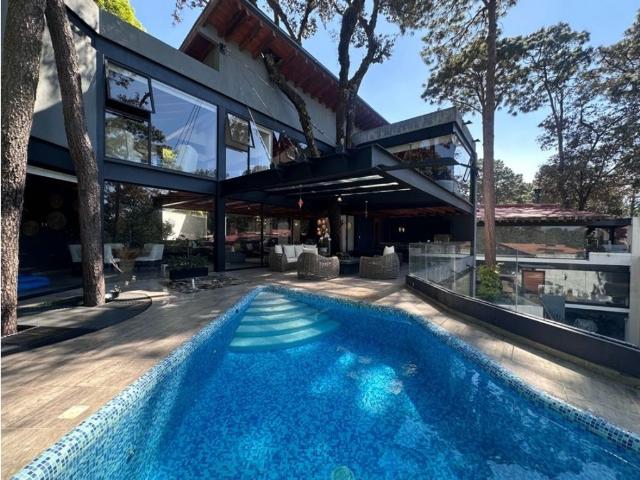 Edificio en venta en Valle De Bravo, Estado de México