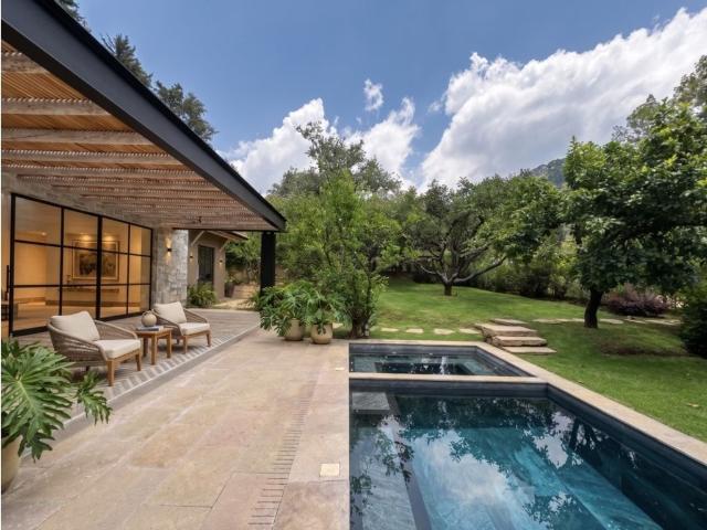 Edificio en venta en Valle De Bravo, Estado de México
