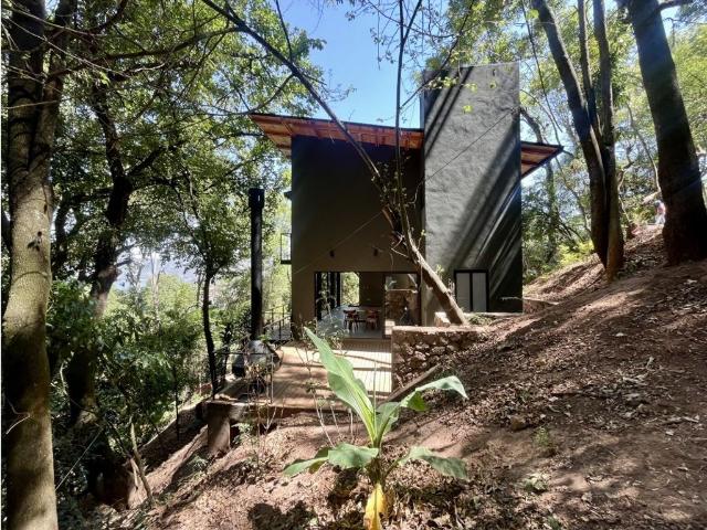 Edificio en venta en Valle De Bravo, Estado de México