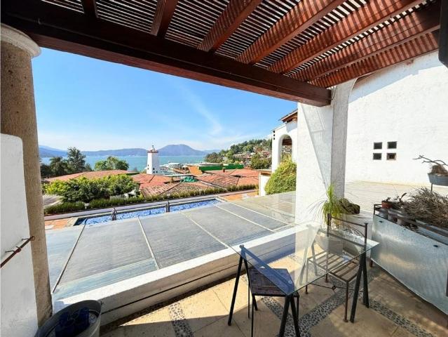 Edificio en venta en Valle De Bravo, Estado de México